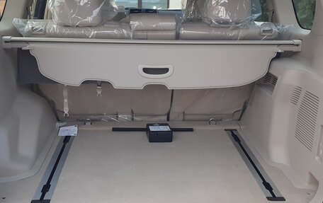 Toyota Land Cruiser Prado 150 рестайлинг 2, 2022 год, 13 500 000 рублей, 13 фотография