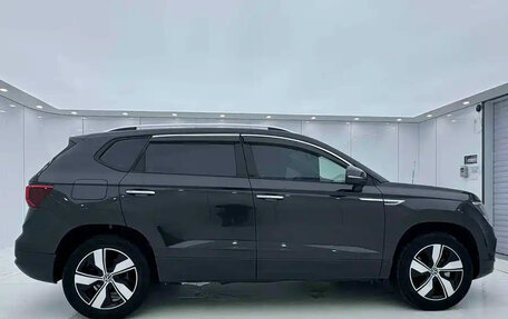 Volkswagen Tharu, 2022 год, 1 400 000 рублей, 8 фотография