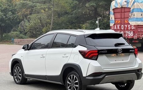 Toyota Yaris XP150 рестайлинг, 2022 год, 1 370 000 рублей, 4 фотография