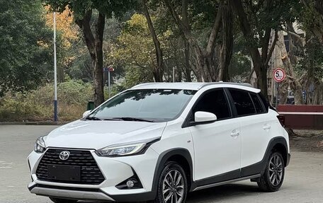 Toyota Yaris XP150 рестайлинг, 2022 год, 1 370 000 рублей, 2 фотография