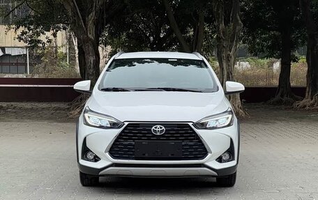 Toyota Yaris XP150 рестайлинг, 2022 год, 1 370 000 рублей, 5 фотография