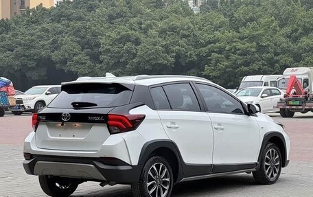 Toyota Yaris XP150 рестайлинг, 2022 год, 1 370 000 рублей, 3 фотография