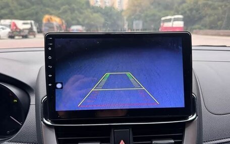 Toyota Yaris XP150 рестайлинг, 2022 год, 1 370 000 рублей, 19 фотография