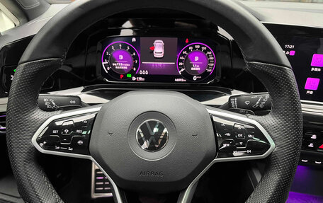 Volkswagen Golf VIII, 2022 год, 2 080 000 рублей, 7 фотография