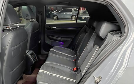 Volkswagen Golf VIII, 2022 год, 2 080 000 рублей, 19 фотография