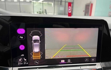 Volkswagen Golf VIII, 2022 год, 2 080 000 рублей, 16 фотография