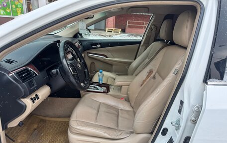 Toyota Camry, 2013 год, 1 990 000 рублей, 8 фотография