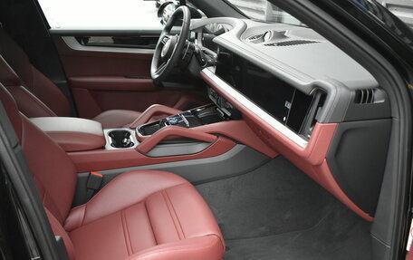 Porsche Cayenne III, 2025 год, 21 999 000 рублей, 16 фотография