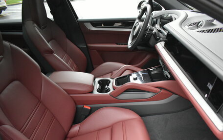 Porsche Cayenne III, 2025 год, 21 999 000 рублей, 15 фотография