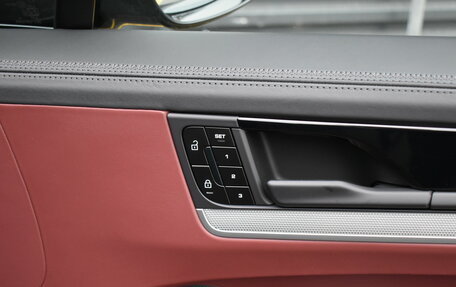 Porsche Cayenne III, 2025 год, 21 999 000 рублей, 25 фотография