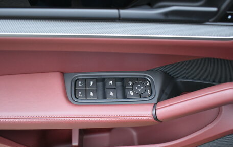 Porsche Cayenne III, 2025 год, 21 999 000 рублей, 26 фотография