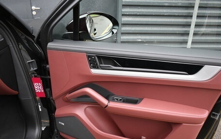 Porsche Cayenne III, 2025 год, 21 999 000 рублей, 24 фотография