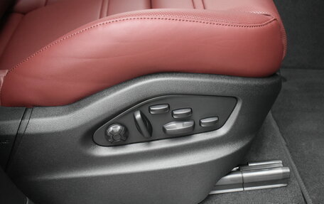 Porsche Cayenne III, 2025 год, 21 999 000 рублей, 39 фотография