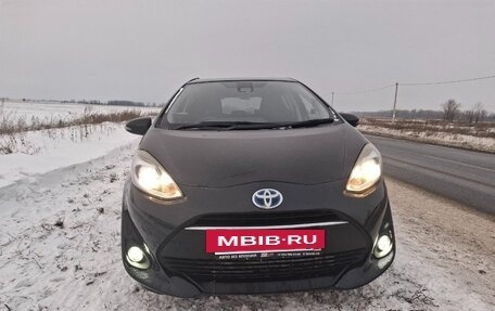 Toyota Aqua I, 2018 год, 1 200 000 рублей, 2 фотография