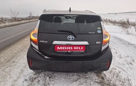 Toyota Aqua I, 2018 год, 1 200 000 рублей, 5 фотография