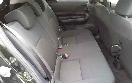 Toyota Aqua I, 2018 год, 1 200 000 рублей, 10 фотография