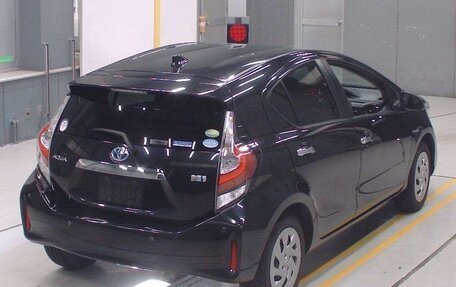 Toyota Aqua I, 2018 год, 1 200 000 рублей, 18 фотография