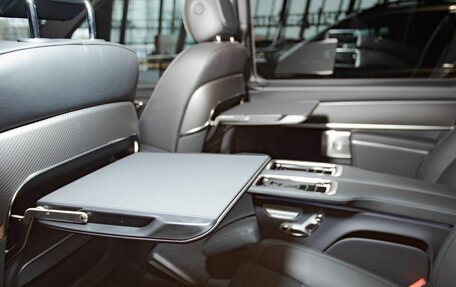 Mercedes-Benz V-Класс, 2025 год, 15 000 000 рублей, 20 фотография