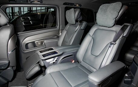 Mercedes-Benz V-Класс, 2025 год, 15 000 000 рублей, 14 фотография