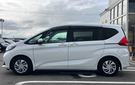 Honda Freed II, 2021 год, 1 320 001 рублей, 2 фотография