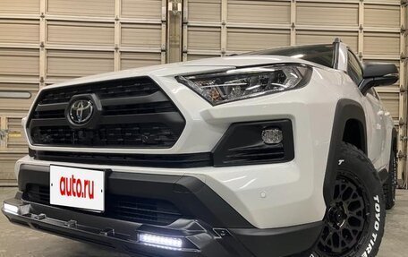 Toyota RAV4, 2025 год, 4 700 000 рублей, 2 фотография
