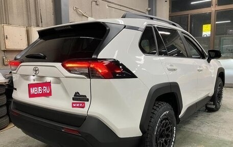 Toyota RAV4, 2025 год, 4 700 000 рублей, 1 фотография