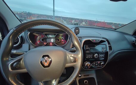 Renault Kaptur I рестайлинг, 2017 год, 1 360 000 рублей, 1 фотография