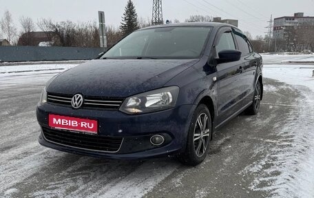 Volkswagen Polo VI (EU Market), 2013 год, 750 000 рублей, 1 фотография