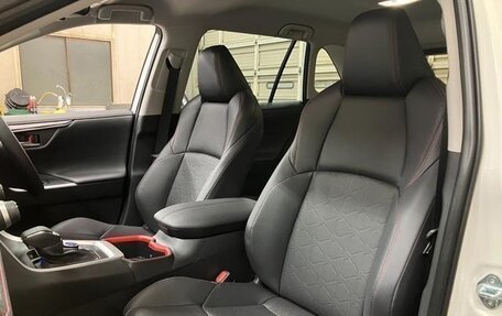 Toyota RAV4, 2025 год, 4 700 000 рублей, 24 фотография