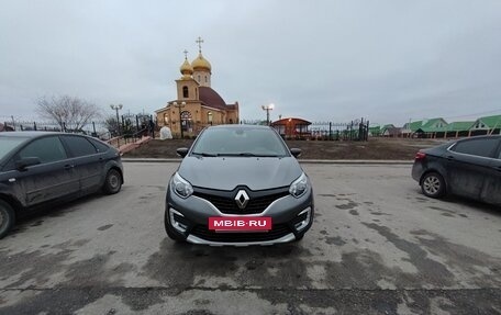 Renault Kaptur I рестайлинг, 2017 год, 1 360 000 рублей, 5 фотография