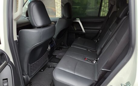 Toyota Land Cruiser Prado 150 рестайлинг 2, 2021 год, 6 700 000 рублей, 14 фотография