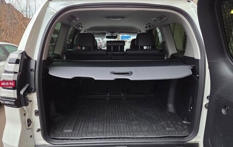 Toyota Land Cruiser Prado 150 рестайлинг 2, 2021 год, 6 700 000 рублей, 17 фотография