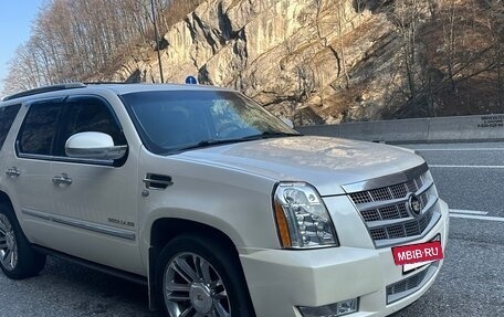 Cadillac Escalade III, 2012 год, 2 750 000 рублей, 4 фотография