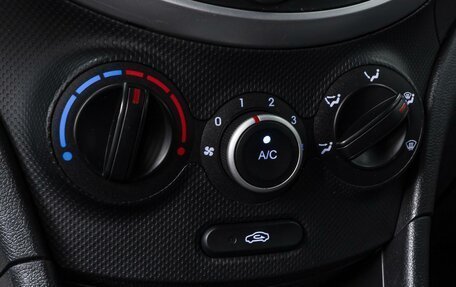 Hyundai Solaris II рестайлинг, 2011 год, 999 000 рублей, 14 фотография