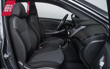 Hyundai Solaris II рестайлинг, 2011 год, 999 000 рублей, 8 фотография