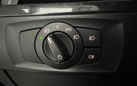 BMW 3 серия, 2009 год, 990 000 рублей, 13 фотография