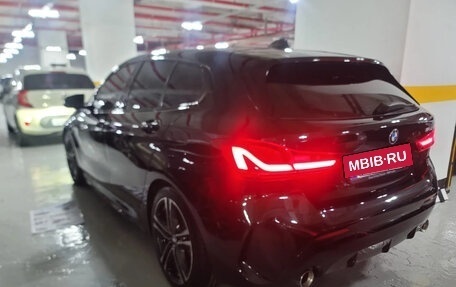 BMW 1 серия, 2021 год, 2 350 000 рублей, 3 фотография