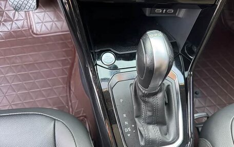 Volkswagen T-Roc I, 2022 год, 1 460 004 рублей, 12 фотография