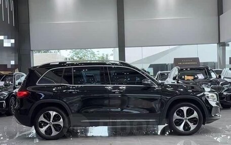 Mercedes-Benz GLB, 2022 год, 1 811 999 рублей, 3 фотография