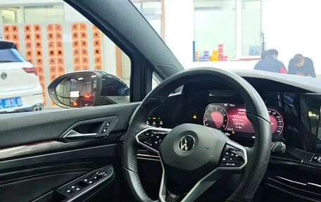 Volkswagen Golf VIII, 2021 год, 1 310 000 рублей, 14 фотография