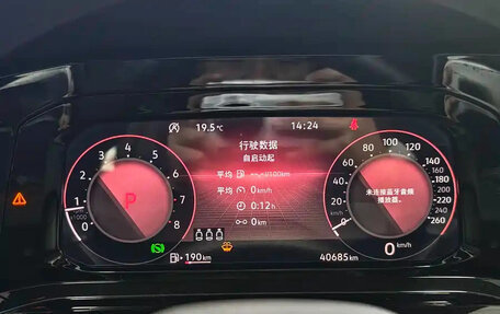 Volkswagen Golf VIII, 2021 год, 1 310 000 рублей, 16 фотография