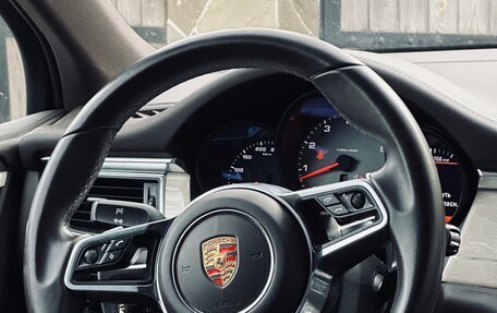 Porsche Macan I рестайлинг, 2015 год, 3 099 000 рублей, 4 фотография