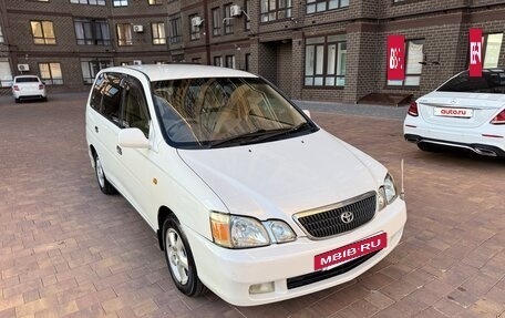 Toyota Gaia, 2001 год, 630 000 рублей, 2 фотография