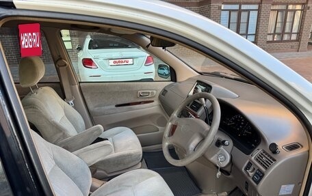 Toyota Gaia, 2001 год, 630 000 рублей, 28 фотография