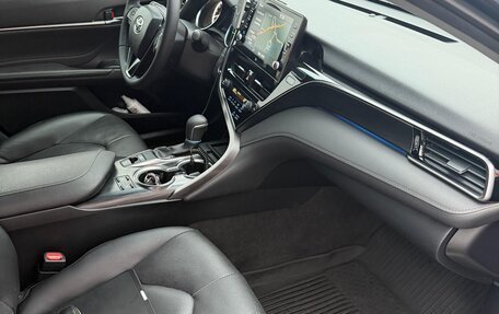 Toyota Camry, 2021 год, 3 000 000 рублей, 7 фотография