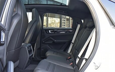 Porsche Cayenne III, 2023 год, 13 690 000 рублей, 14 фотография