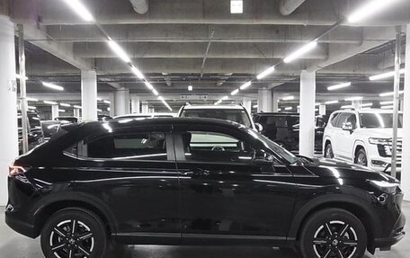 Honda Vezel, 2022 год, 1 850 000 рублей, 8 фотография