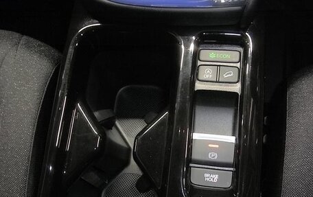 Honda Vezel, 2022 год, 1 850 000 рублей, 18 фотография