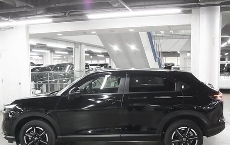 Honda Vezel, 2022 год, 1 850 000 рублей, 9 фотография