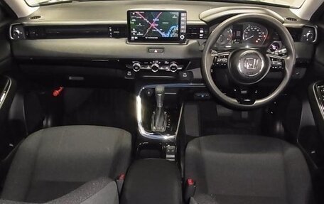 Honda Vezel, 2022 год, 1 850 000 рублей, 11 фотография